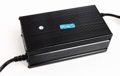 72V (24S) 10A Lifepo4 Şarj Cihazı 87.6 Volt